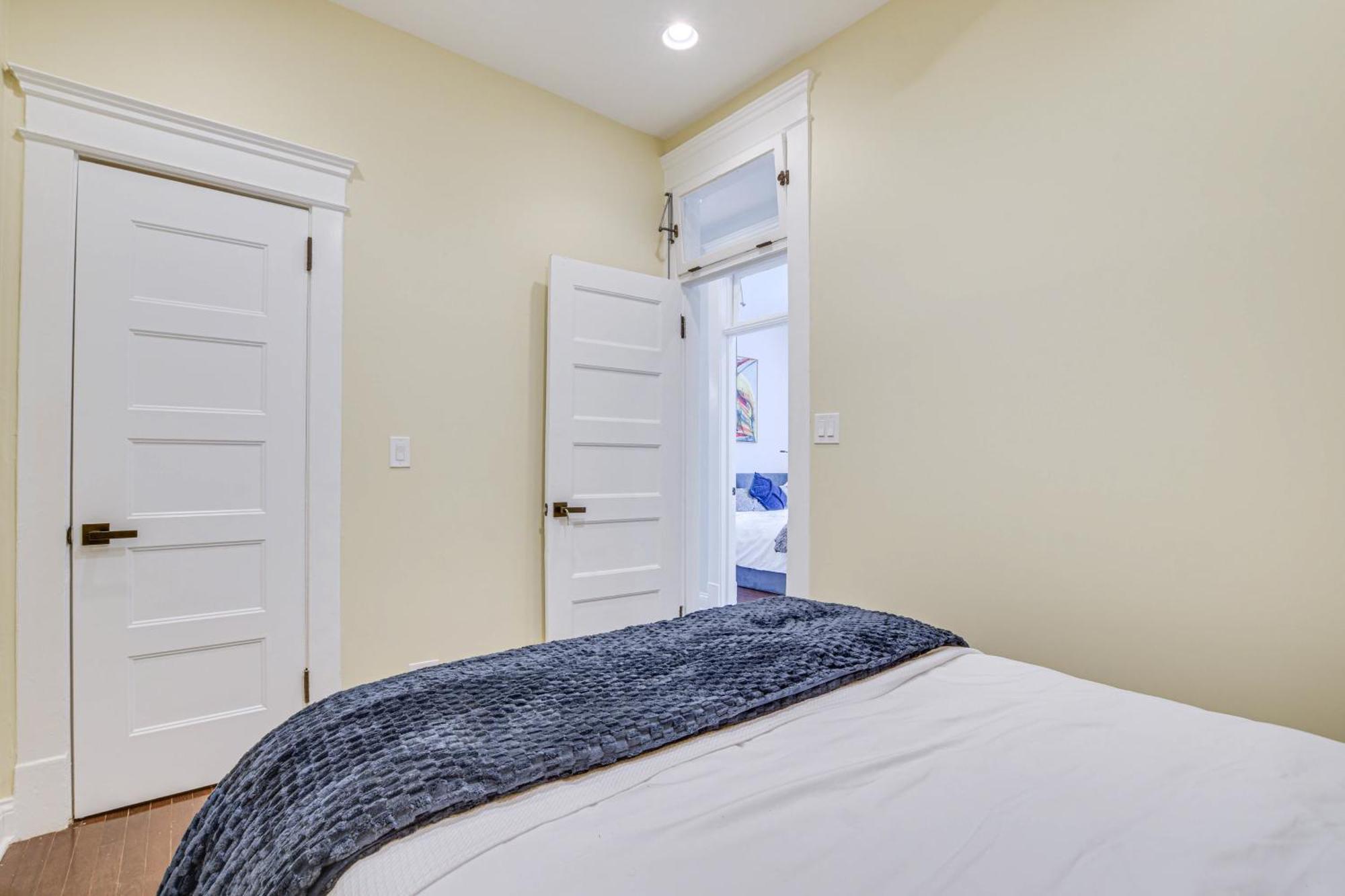 Spacious Condo With Deck About 3 Mi To Downtown Chicago! Exterior foto