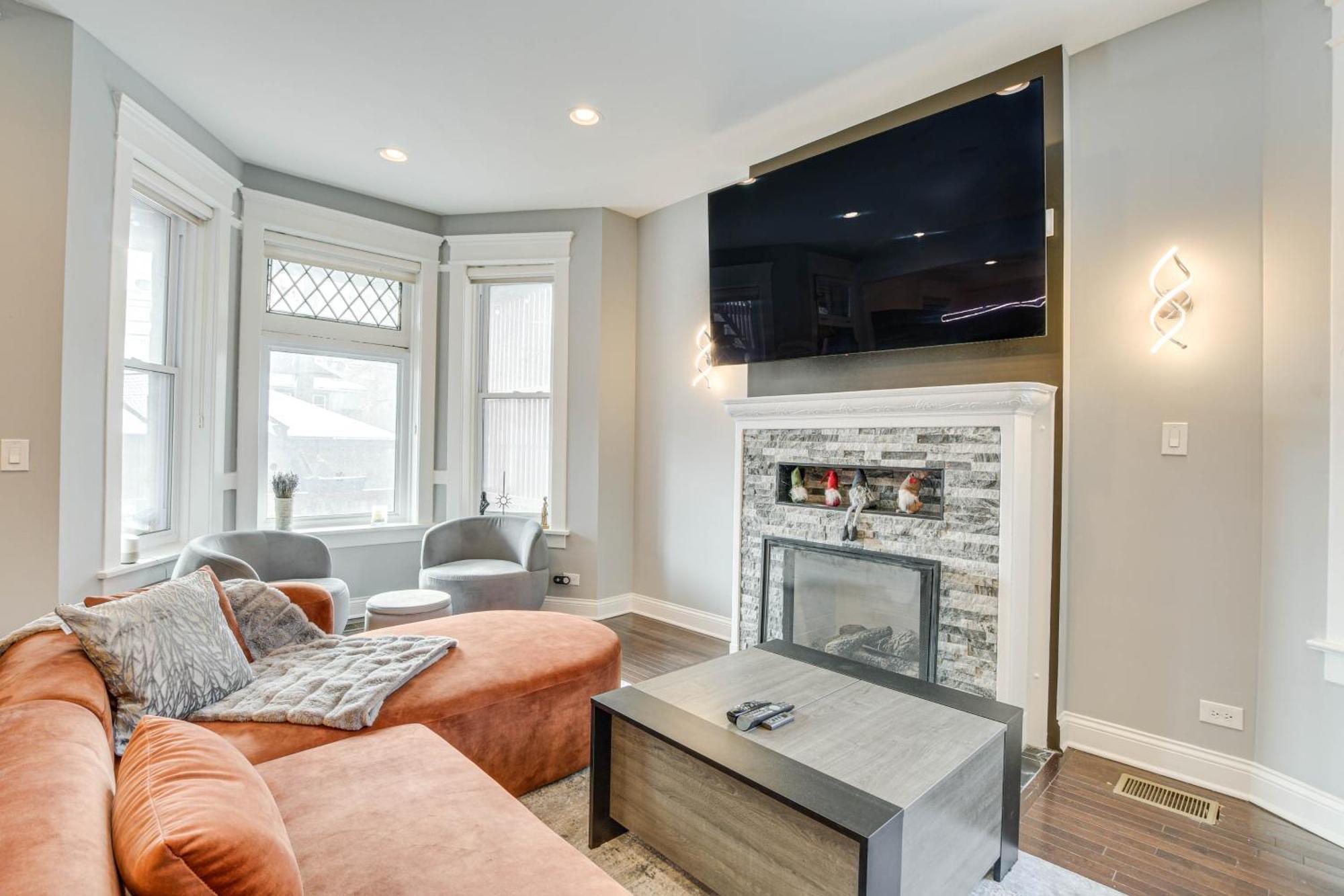 Spacious Condo With Deck About 3 Mi To Downtown Chicago! Exterior foto